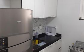 Apartamento com estacionamento, telas nas varandas